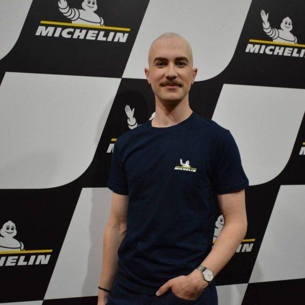 Homme michelin logo 1 - HABILLEMENT